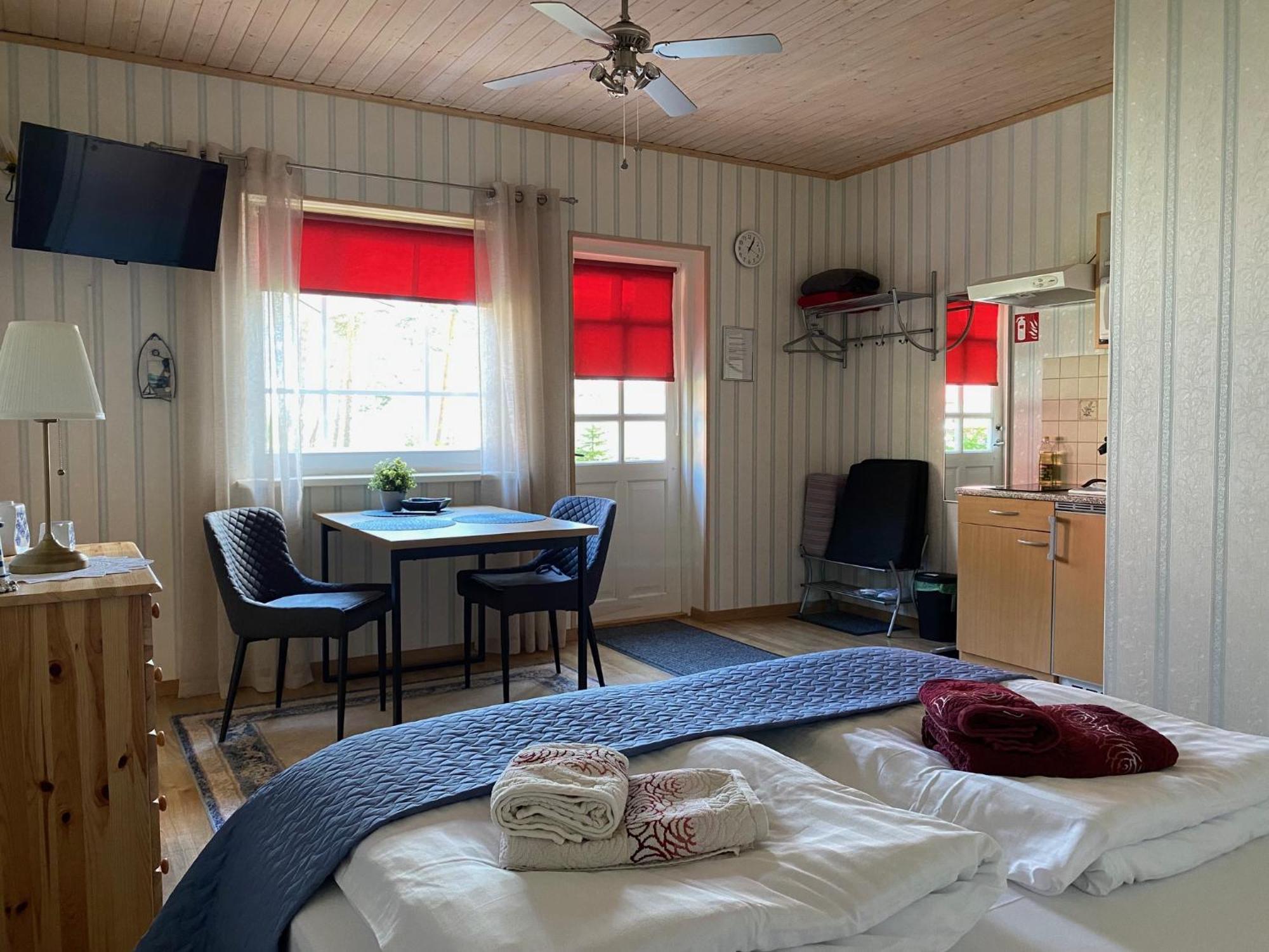 Sinisalu Apartments Käsmu Esterno foto